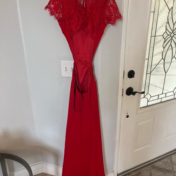 Bebe Long gown red address good condition - Picture 5 of 5